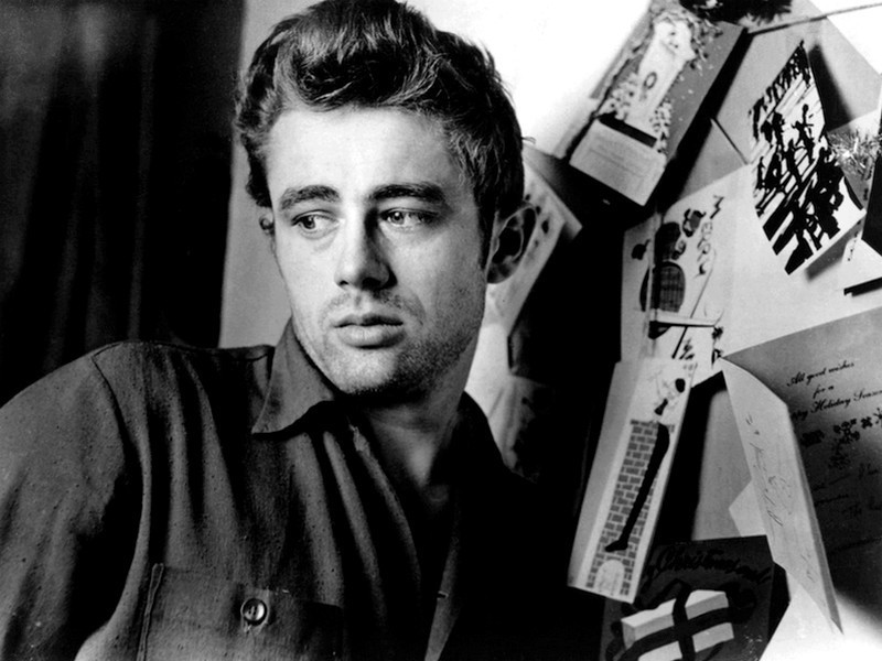 James-Dean-james-dean-9711020-800-600